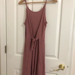 Mauve knee-length dress